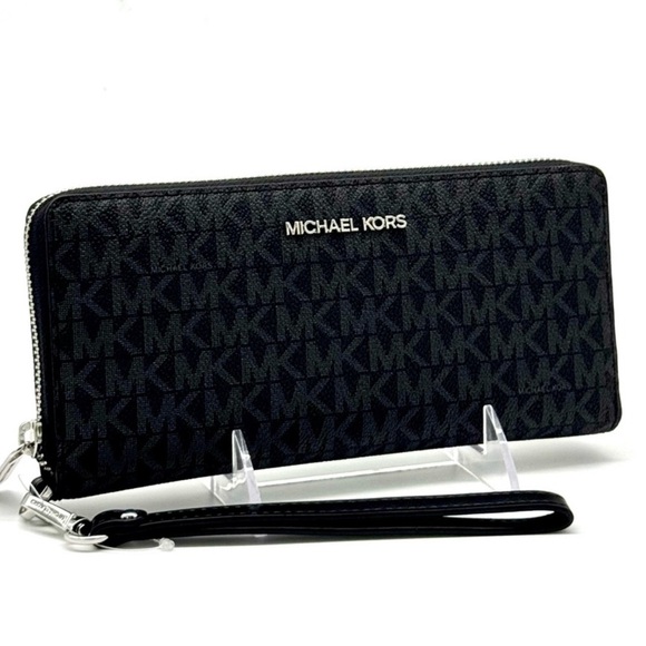 Michael Kors Handbags - Michael Kors Large Jet Set Travel Signature Continental Wallet Wristlet Black